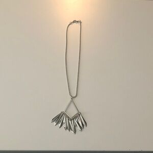 🐰 Metal Design Silver Necklace